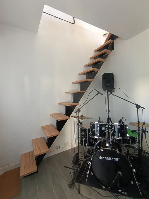 Escaleras interiores — foto 2, trabajo de Todo Herrería