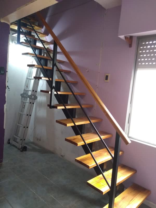 Escaleras interiores — foto 4, trabajo de Todo Herrería